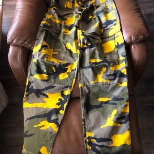 Camo pants